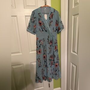 NWT Made With Love Midi Floral Wrap Dress Size Medium